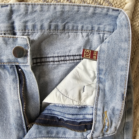 🌷Denim Bermuda Shorts - Picture 3 of 7